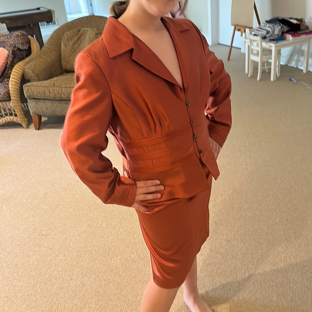 Stunning formal suit!